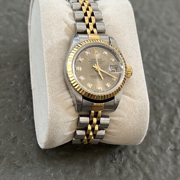Rolex Ladies Datejust 26 with Diamond Dial Fluted Bezel Jubilee Steel & Gold - Picture 5 of 13